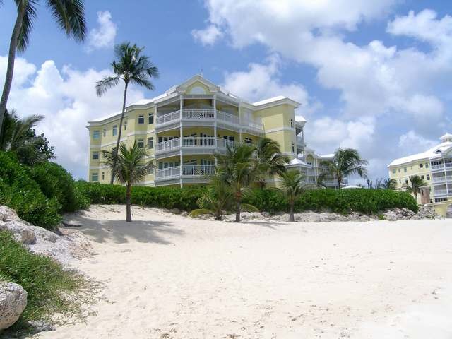 Apartment/townhouse - Third floor..
