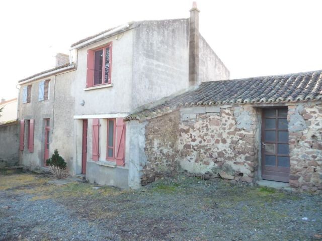 Rural House to Restore, Nice Location