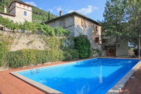Umbrian Villa With 27 Rooms