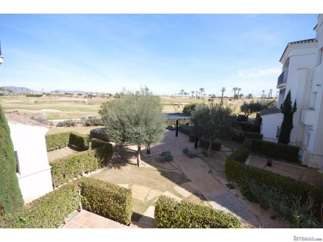 2 bedroom Apartment For Sale: 1st..