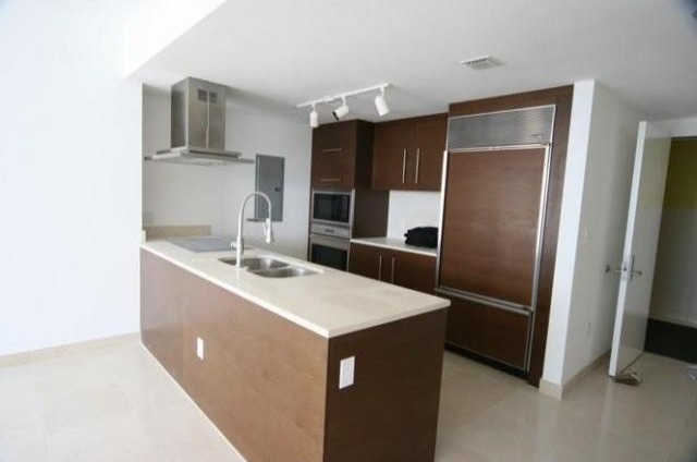 2 bedroom Flat For Sale: 495 BRICKELL.. - 2