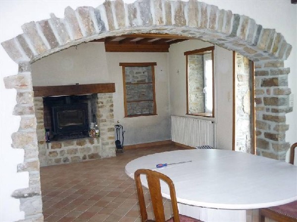 Stone House with 200m2 Garden - 2