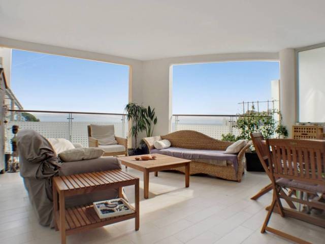 Spacious 2 room 50m2 Apartment with..