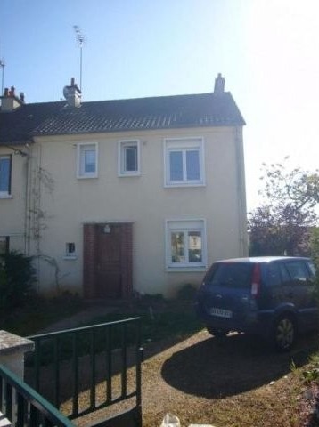 Conveniently Located Beautiful House - 2