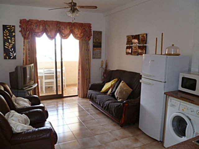 2 Bedroom Apartment, Castle Harbour.. - 2