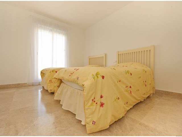 TOWNHOUSE FOR SALE IN PUERTO BANUS - 2