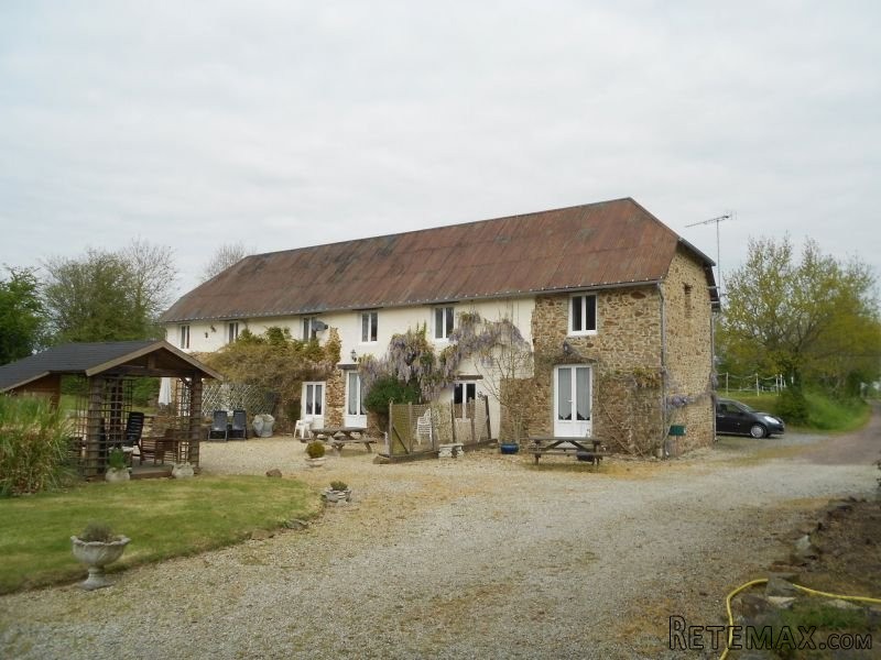 Country House with 3 Guest Gites - 2