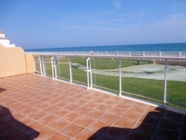 LAS MARINAS Apartamento en planta baja..