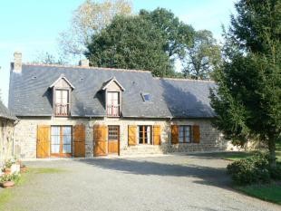 Ravishing Longere in the Country