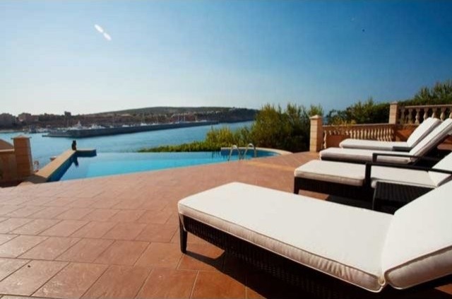 Fantastic Apartment On The Seafront.. - 2