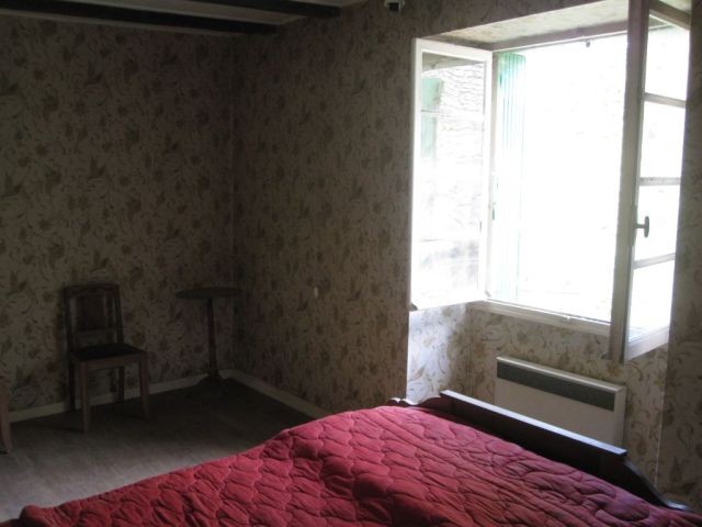 Potential! Farmhouse with its barns.. - 2