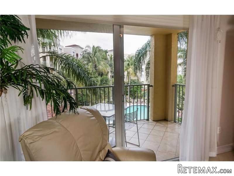 1 bedroom Flat For Sale: 19701 E.. - 2