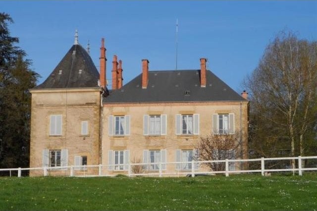 7 bedroom House For Sale: 03290.. - 2