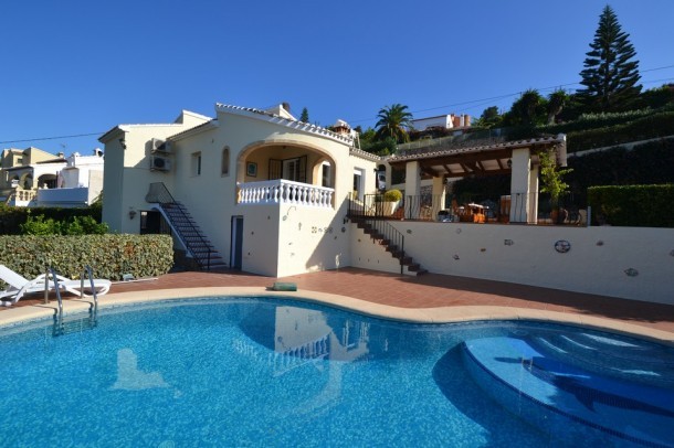 Well Presented 4 Bedroom Villa Javea*