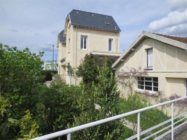 6 bedroom House For Sale: 87000 LIMOGES