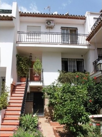 4 Bedrooms - Townhouse - Malaga - For..