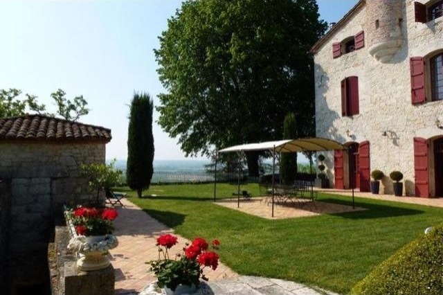 6 bedroom Castle For Sale: 47270.. - 2