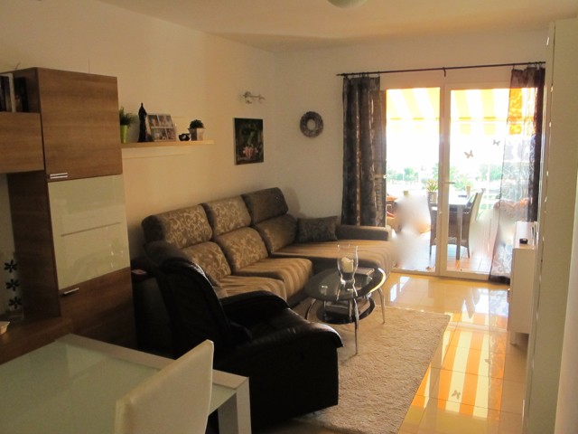 2 bedroom, 1 bathroom Apartment 65m2 - 2