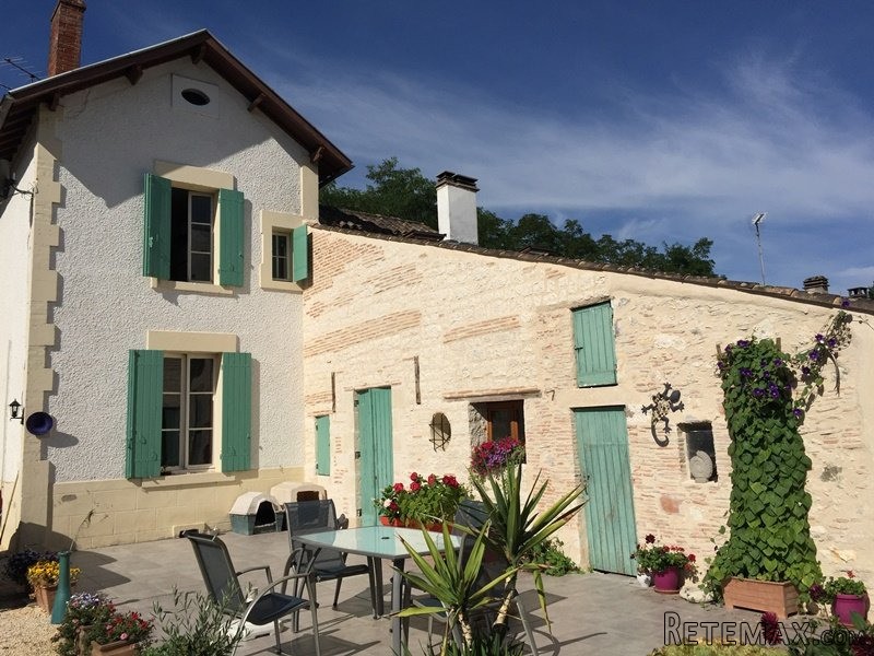 A Fully Restored Riverside Property For..