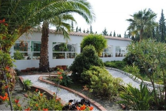 Villa for Sale in Competa, Competa..