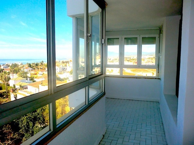 Apartment - Spectacular views of sea..