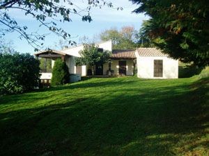 Green Corbieres, Large Single Storey..