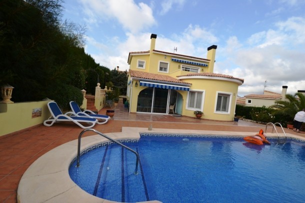 3 Bedrooms 2 Bathrooms Villa Sale Gata.. - 2