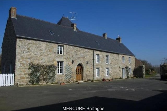 7 bedroom Manor House For Sale: 22510..