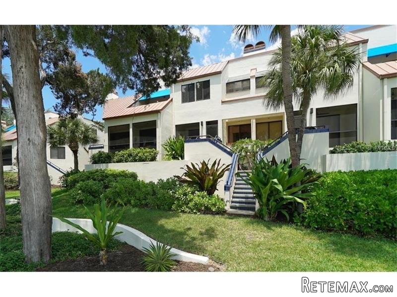 2 bedroom Town House For Sale: 1916..