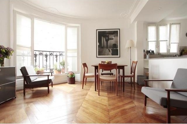 2 bedroom Property For Sale: 18th Paris..