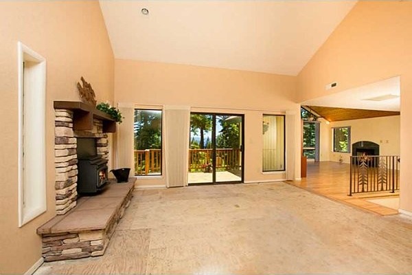 3 bedroom Residence For Sale: Incline.. - 2