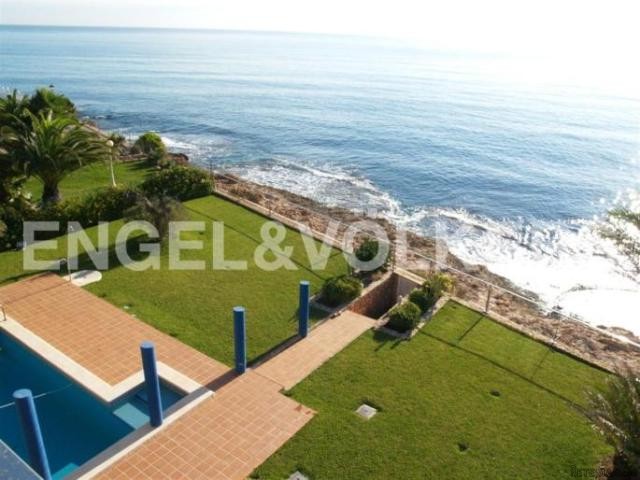 LUXURY SEAFRONT PROPERTY IN CABO ROIG - 2