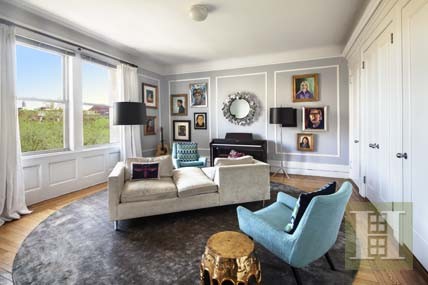 5 bedroom Apartment For Sale: 100 WEST..