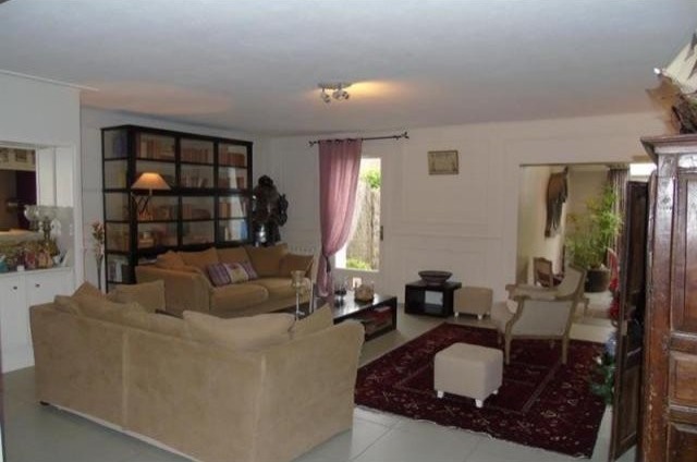 4 bedroom House For Sale: 86000 POITIERS - 2