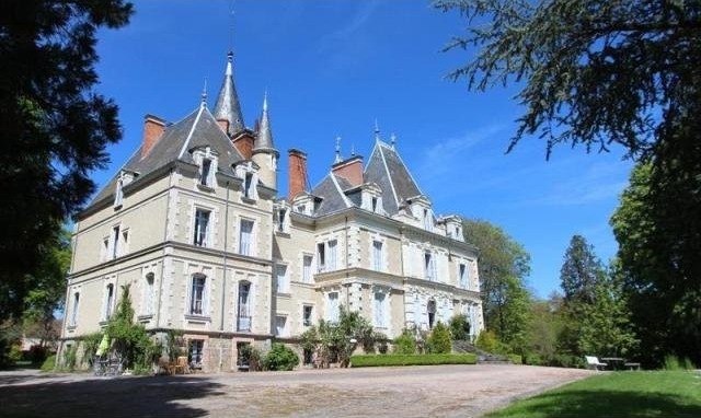 13 bedroom Castle For Sale: 23000 CREUSE