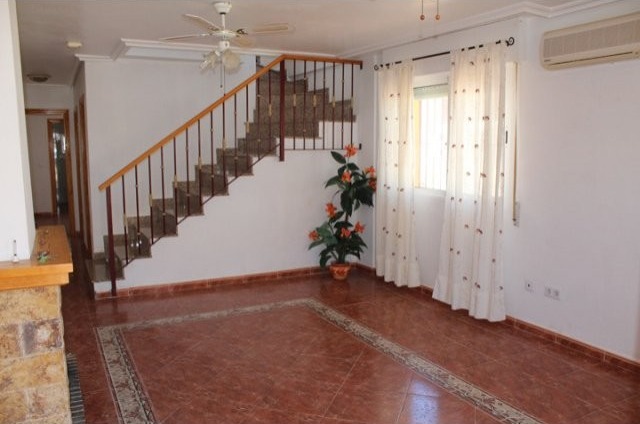 Townhouse for sale 139.950 €.. - 2