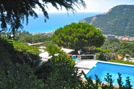 Ligurian Villa Overlooking The Sea