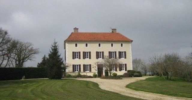 Impressive Manor House On Hilltop - 2