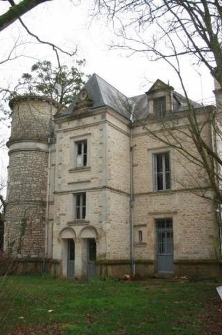 8 bedroom Castle For Sale: 85200 VENDEE - 2