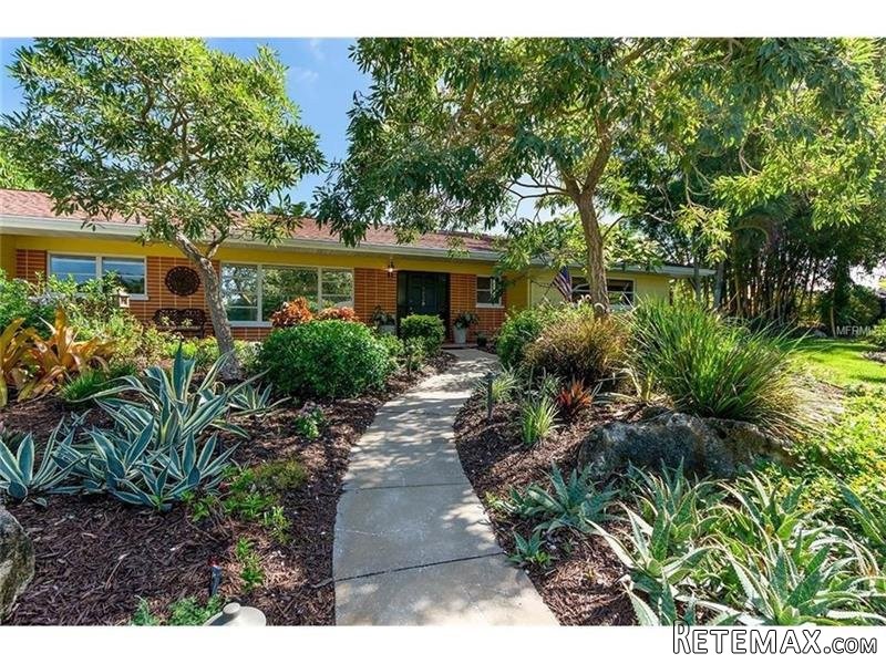 3 bedroom House For Sale: 7739.. - 2