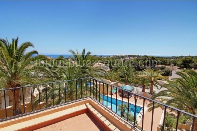4 Bedroom 2 Bathroom villa close to the..