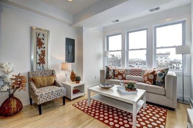 2 bedroom Apartment For Sale: 1013 V ST.. - 2