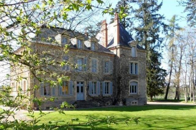 7 bedroom House For Sale: 03290..