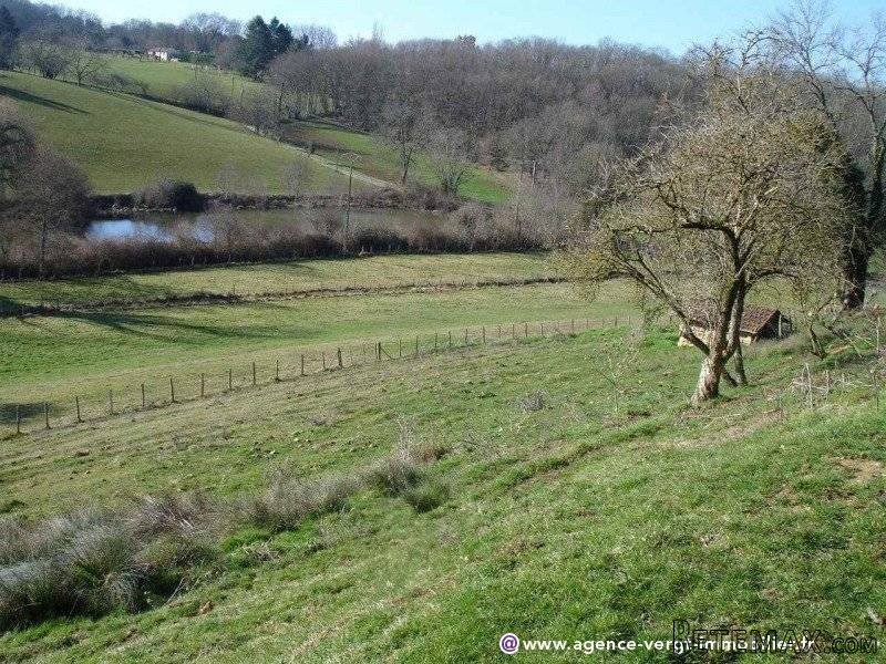 Ref 28103 : Terrain De 3ha
