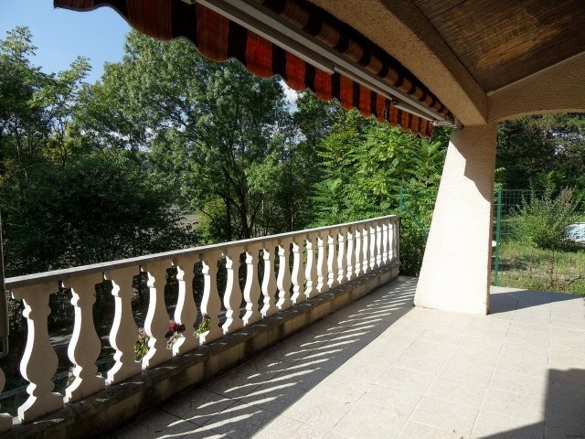 Villa With Pool On 3500 M2 - 2