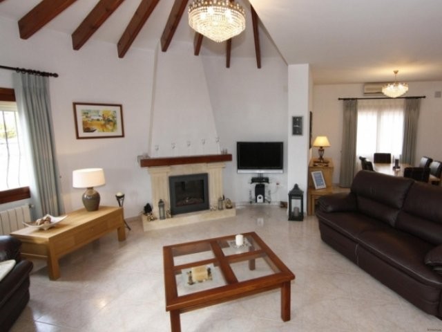 4 Bedrooms - Villa - Alicante - For Sale - 2