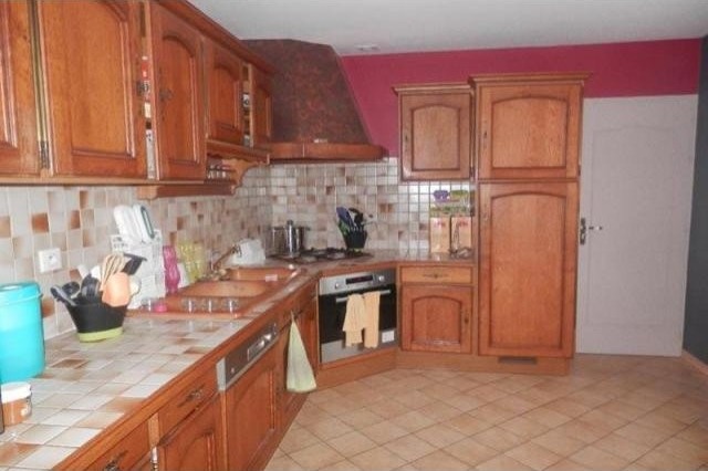 4 bedroom House For Sale: 86340.. - 2