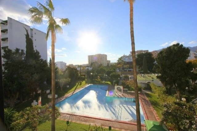 Apartment - Sunny Two bedroom apartment..
