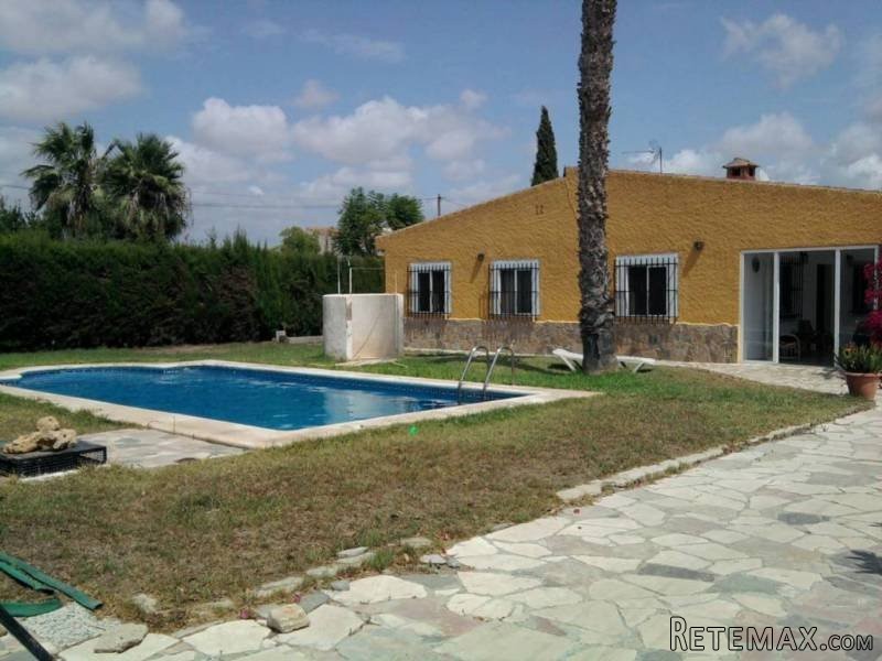 Detached 4 Bedroom Country House For..