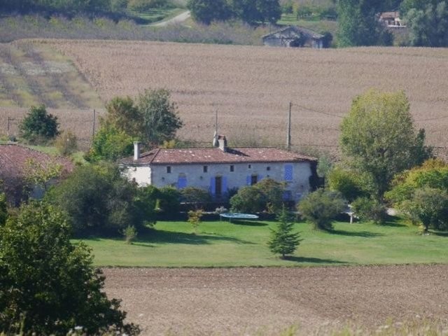 A Lovely Family Home In A Private..